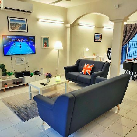 Semi-Detached, Up To 21 Pax, 4 Bedrooms, 3 Bathrooms, 4 Car Parks By Star Home Bayan Lepas Exteriér fotografie