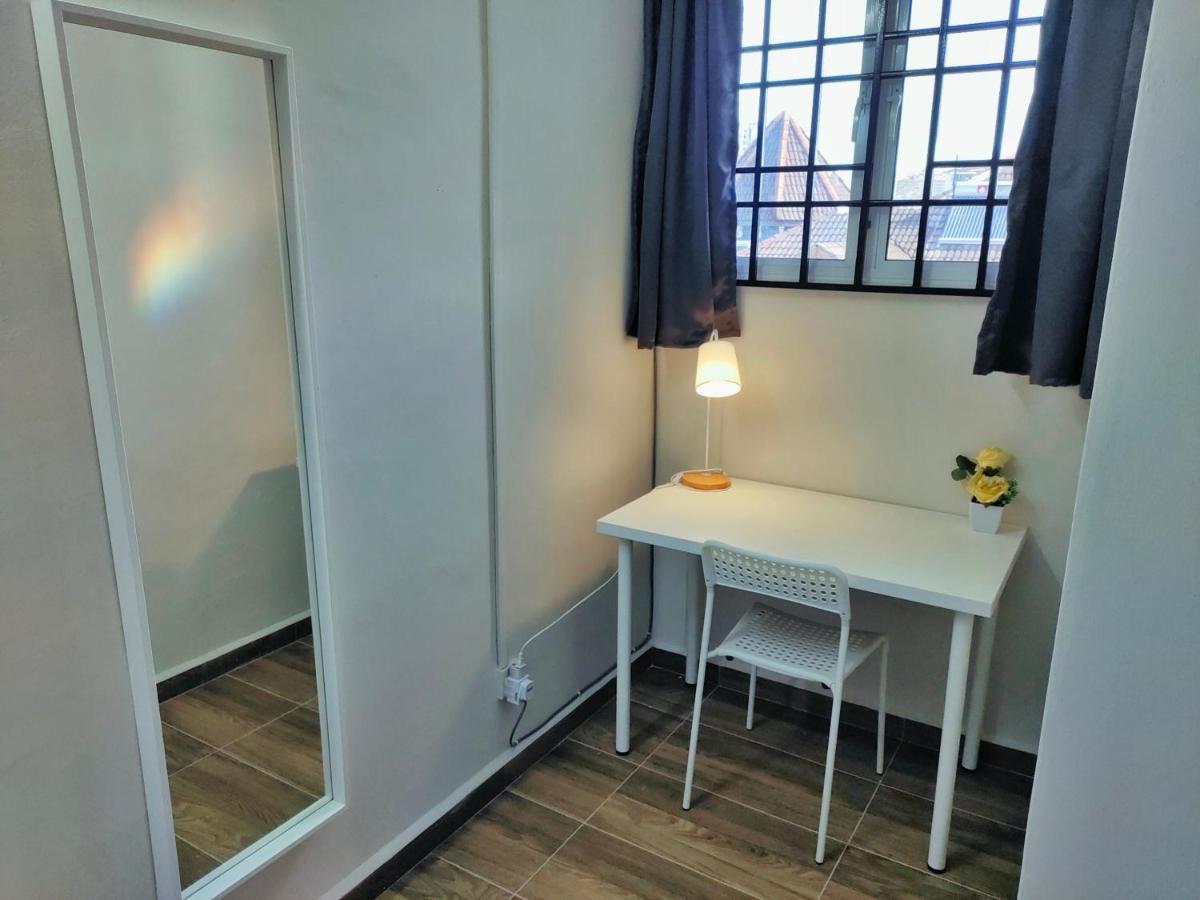 Semi-Detached, Up To 21 Pax, 4 Bedrooms, 3 Bathrooms, 4 Car Parks By Star Home Bayan Lepas Exteriér fotografie