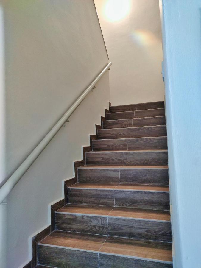 Semi-Detached, Up To 21 Pax, 4 Bedrooms, 3 Bathrooms, 4 Car Parks By Star Home Bayan Lepas Exteriér fotografie