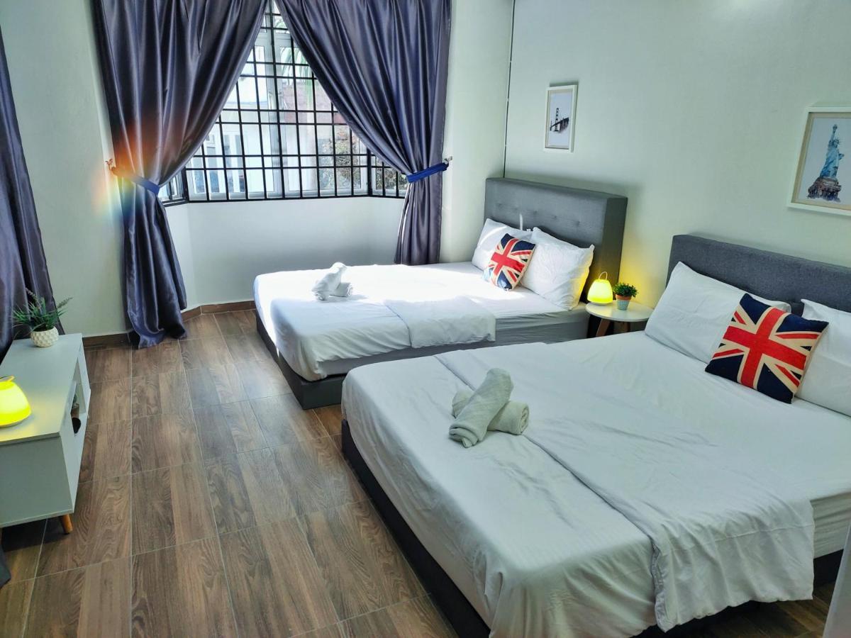 Semi-Detached, Up To 21 Pax, 4 Bedrooms, 3 Bathrooms, 4 Car Parks By Star Home Bayan Lepas Exteriér fotografie